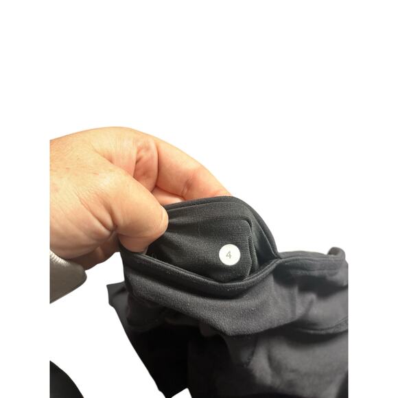 Lululemon Black High-Rise Leggings Size 4 | Essential
Yoga Gym Activewear - Picture 4 of 6